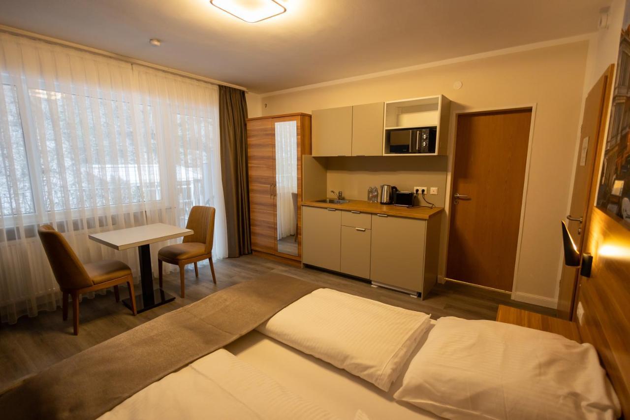 Hotel Schlangenbader Hof 3*